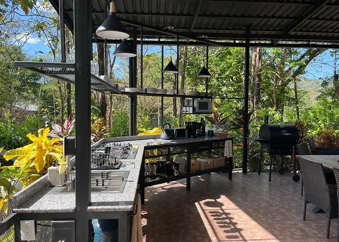 La Jungla Bed & Breakfast 3*