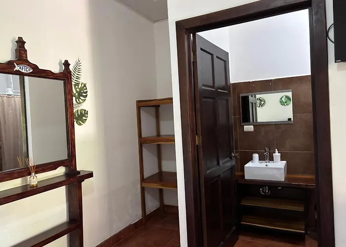 La Jungla Bed & Breakfast Puerto Carrillo